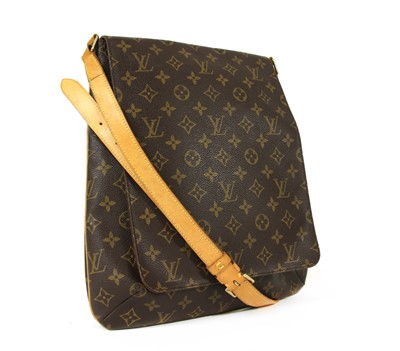 Lot 11 - A Louis Vuitton monogrammed canvas 'Musette' shoulder bag