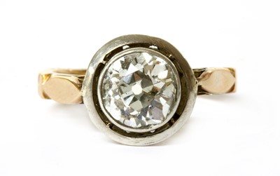 Lot 297 - A gold single stone diamond ring