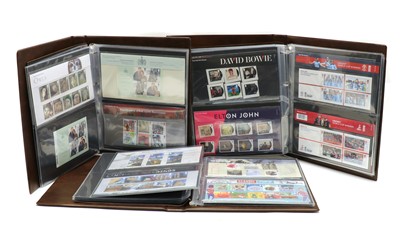 Lot 472 - Great Britain presentation packs