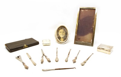 Lot 316 - A silver photograph frame