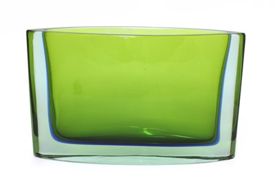 Lot 397 - A Seguso Sommerso green and blue glass vase