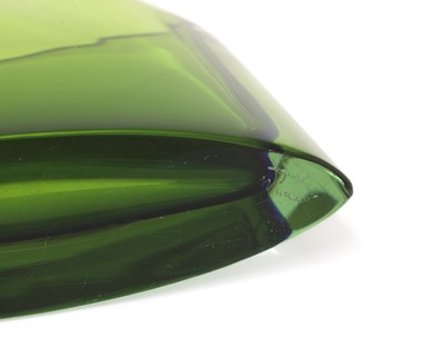 Lot 397 - A Seguso Sommerso green and blue glass vase