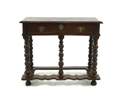 Lot 237 - An oak side table