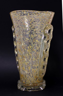 Lot 394 - A Murano glass vase