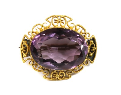 Lot 13 - A Victorian gold amethyst brooch