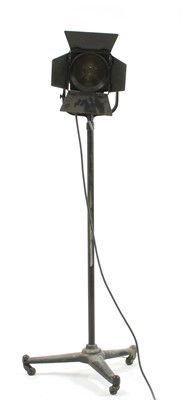 Lot 372 - A Mole Richardson mid-century vintage theatre studio lamp
