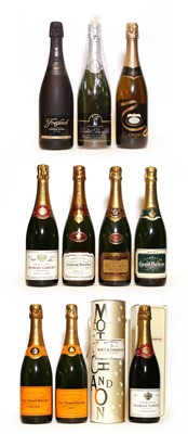 Lot 4 - Assorted Champagne and sparkling wine; Veuve Clicquot, NV, 2 bottles and 9 various others