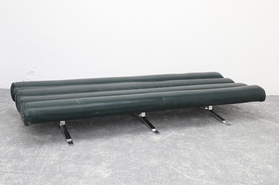 Lot 567 - A 'Kingston' daybed