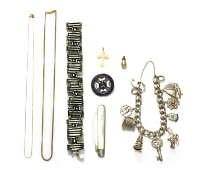 Lot 222 - A quantity of jewellery