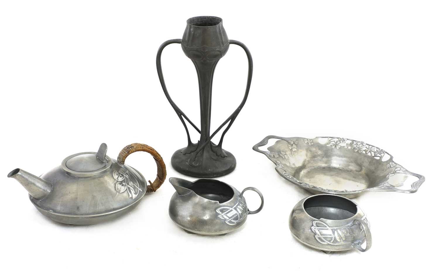Lot 73 - A collection of Tudric pewter items