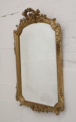 Lot 334 - A French Louis XVI-style giltwood mirror