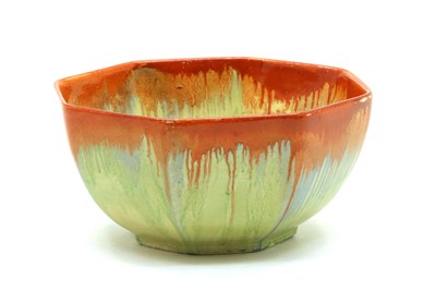 Lot 196 - A Clarice Cliff octagonal bowl
