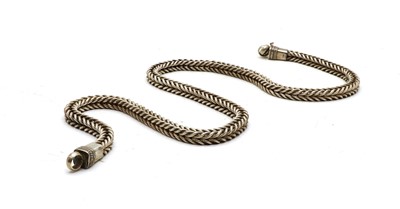 Lot 49 - An Omani silver chain