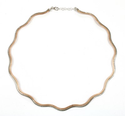 Lot 32 - A 9ct rose and white gold necklace