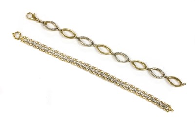 Lot 207 - A 9ct two colour gold bracelet