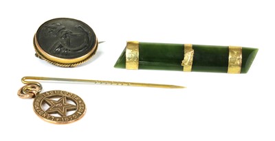 Lot 9 - A 9ct gold Masonic lodge pendant