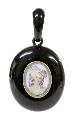 Lot 7 - A Victorian carved jet pendant