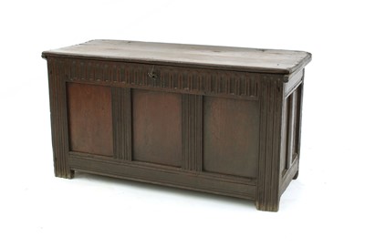 Lot 265 - An oak coffer