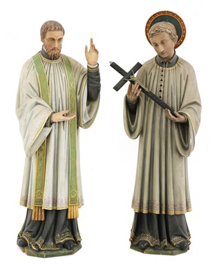 Lot 189 - A pair of carved wood figures of saints