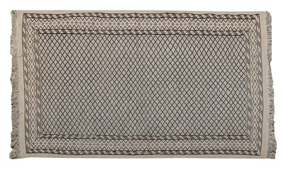 Lot 526 - A wool rug