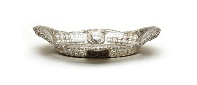 Lot 31 - A silver basket