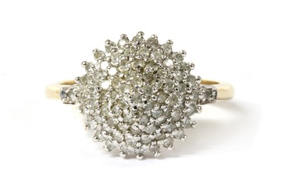 Lot 54 - A 9ct gold diamond cluster ring