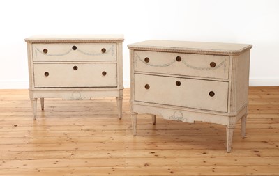 Lot 422 - A pair of French painted commodes