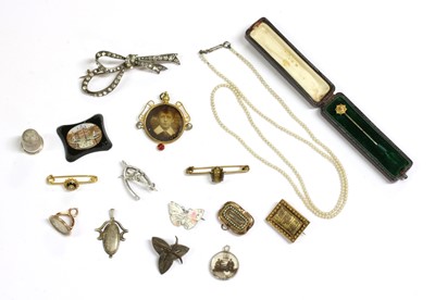 Lot 231 - A quantity of jewellery