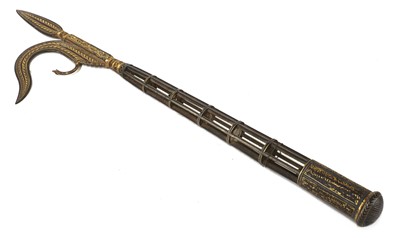 Lot 118 - An Indian ironwork elephant goad or ankus