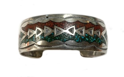 Lot 39 - A Navajo silver turquoise brooch