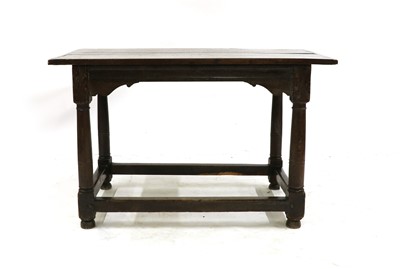 Lot 534 - An oak side table