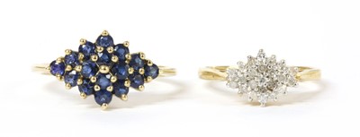 Lot 230 - A 9ct gold diamond cluster ring