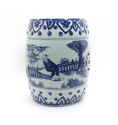 Lot 123 - A modern Chinese blue and white pottery garden seat