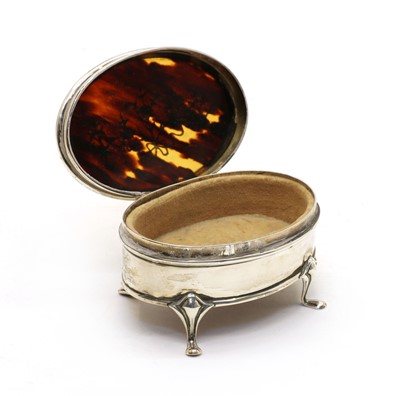 Lot 9 - An Edwardian silver tortoiseshell trinket box