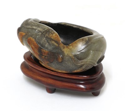 Lot 89 - A Chinese jade waterpot