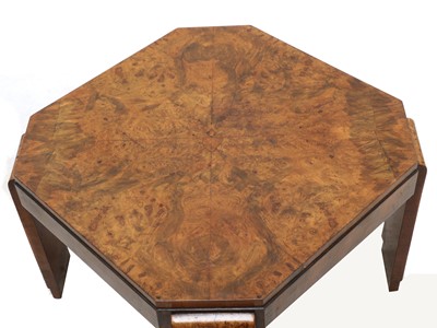 Lot 119 - An Art Deco walnut coffee table