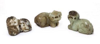 Lot 75 - A collection of Chinese jade carvings