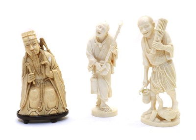 Lot 286 - A Chinese ivory figure