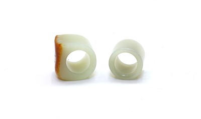Lot 254 - A Chinese jade archer's ring