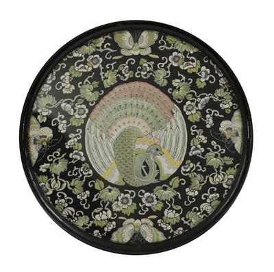 Lot 188 - A collection of three Chinese textiles