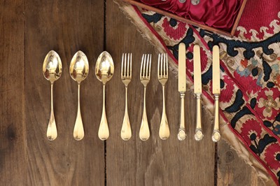Lot 511 - A cased canteen of French silver gilt dessert cutlery
