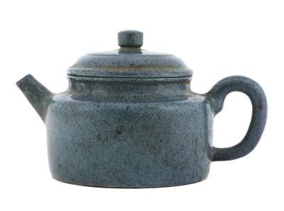 Lot 338 - A Chinese Yixing stoneware teapot