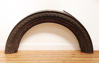 Lot 634 - A Georgian carved wood door arch