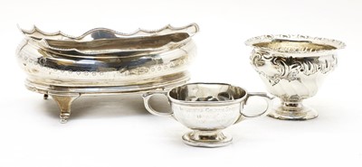 Lot 112 - A George III silver cruet stand