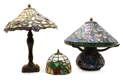Lot 479 - A Tiffany style table lamp