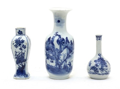 Lot 157 - Three small Asian blue and white vases