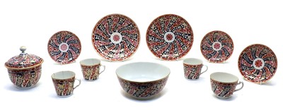 Lot 383 - A quantity of Worcester porcelain tea and coffee wares