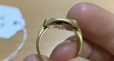 Lot 85 - A gold ring, by Georg Jensen