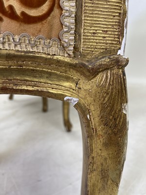 Lot 27 - A pair of French Louis XV giltwood fauteuils à la reine