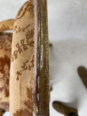 Lot 27 - A pair of French Louis XV giltwood fauteuils à la reine